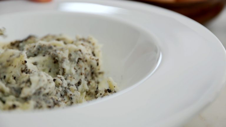 Truffle mashed potatoes — Delicious & Sons