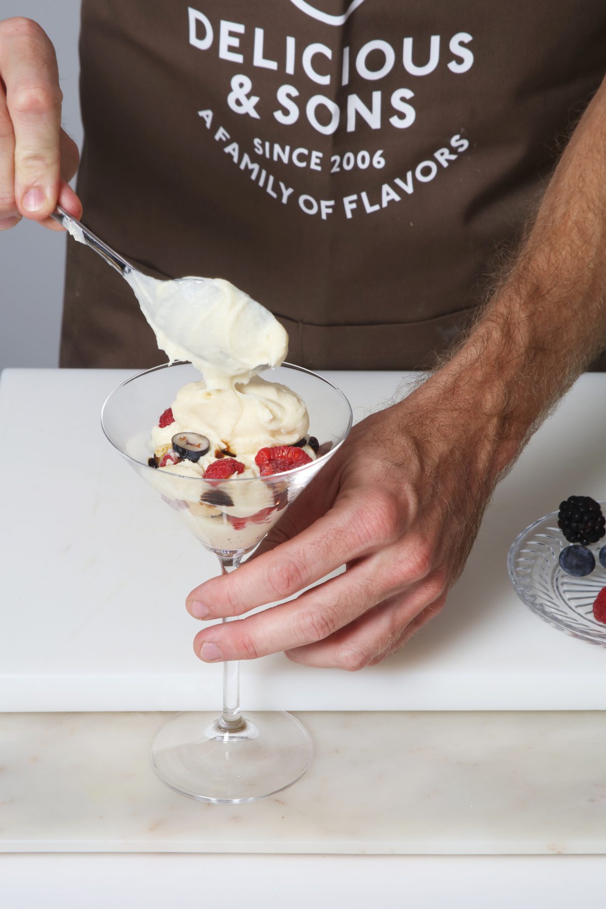 Cheesecake Cream with Mixed Berries and Balsamic Cream by Sergi Ferrer — Delicious & Sons