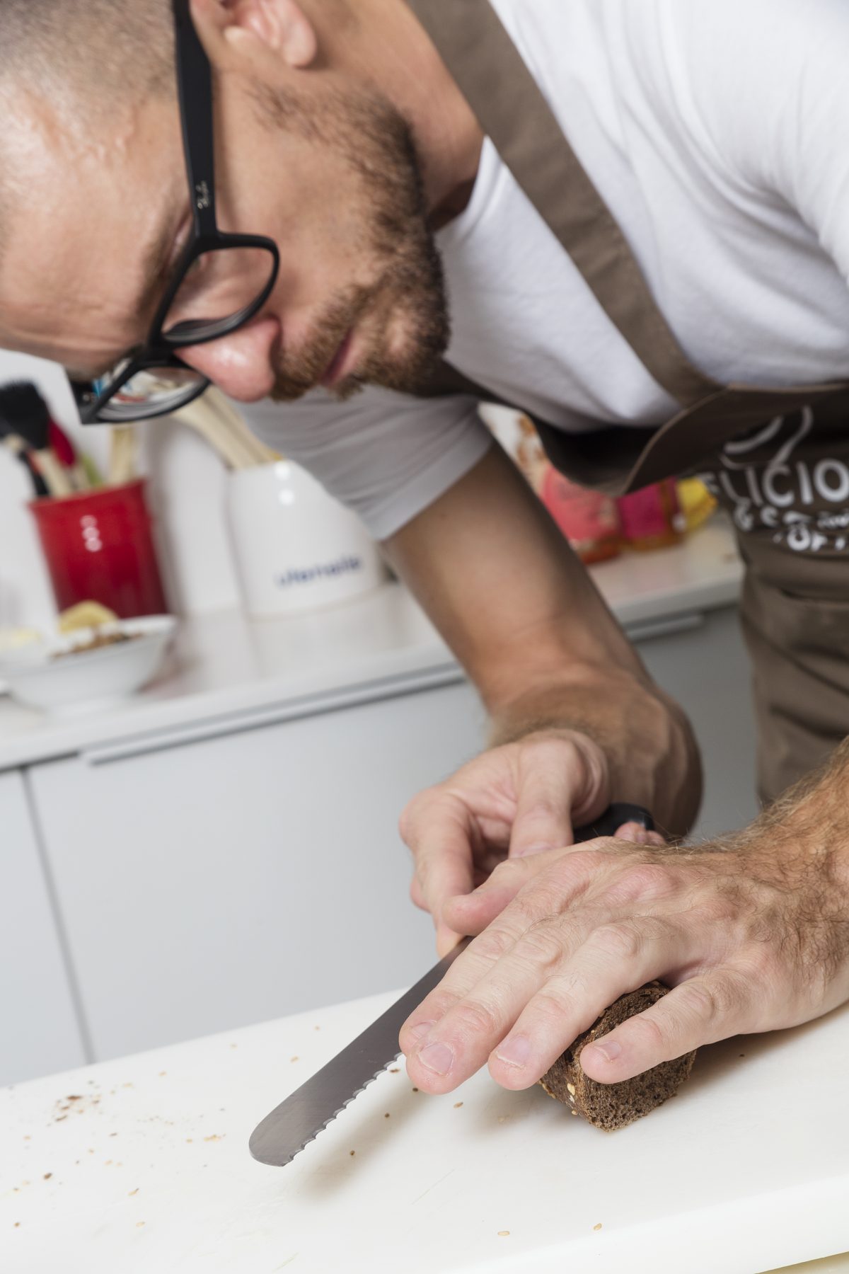 Cocinando Con Sergi Ferrer, Maestro Pastelero y Chef — Delicious & Sons