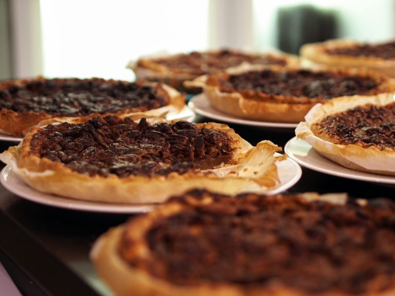 Tarta de Nueces Pecanas del día de Acción de Gracias — Delicious & Sons