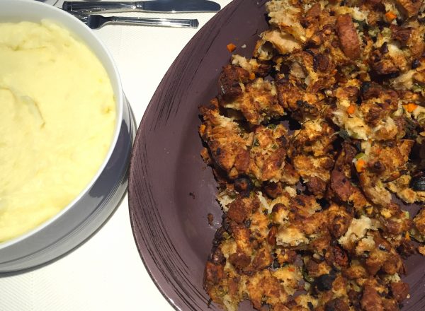 thanksgiving-mashed-potatoes-stuffing