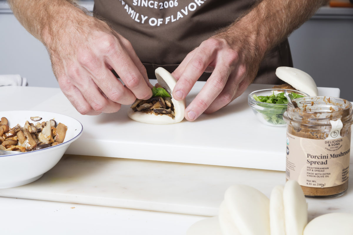 Bao de Setas Salvajes con Paté de Setas Porcini — Delicious & Sons