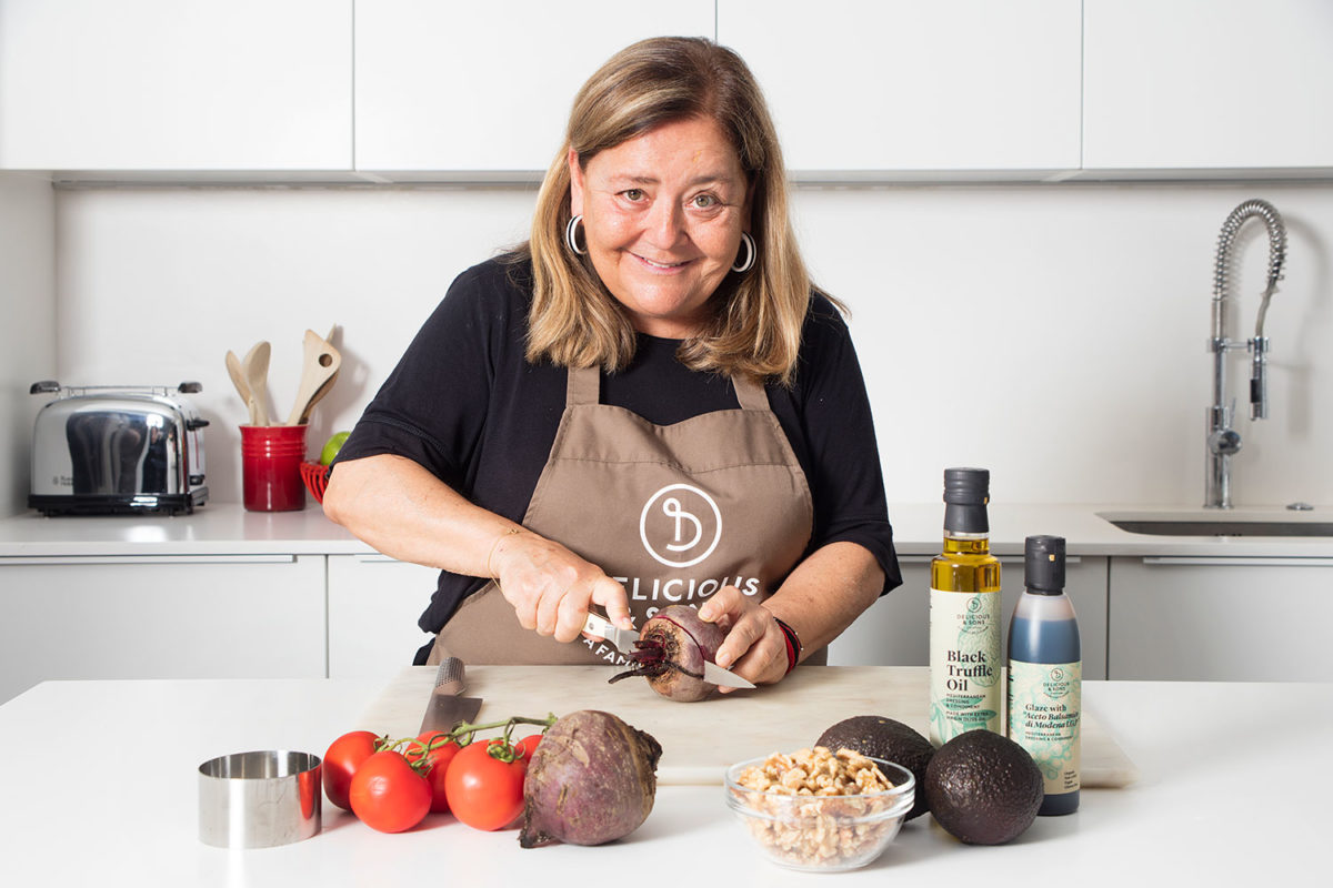 Cocinando con Anna Alós <br>– Periodista y Escritora — Delicious & Sons