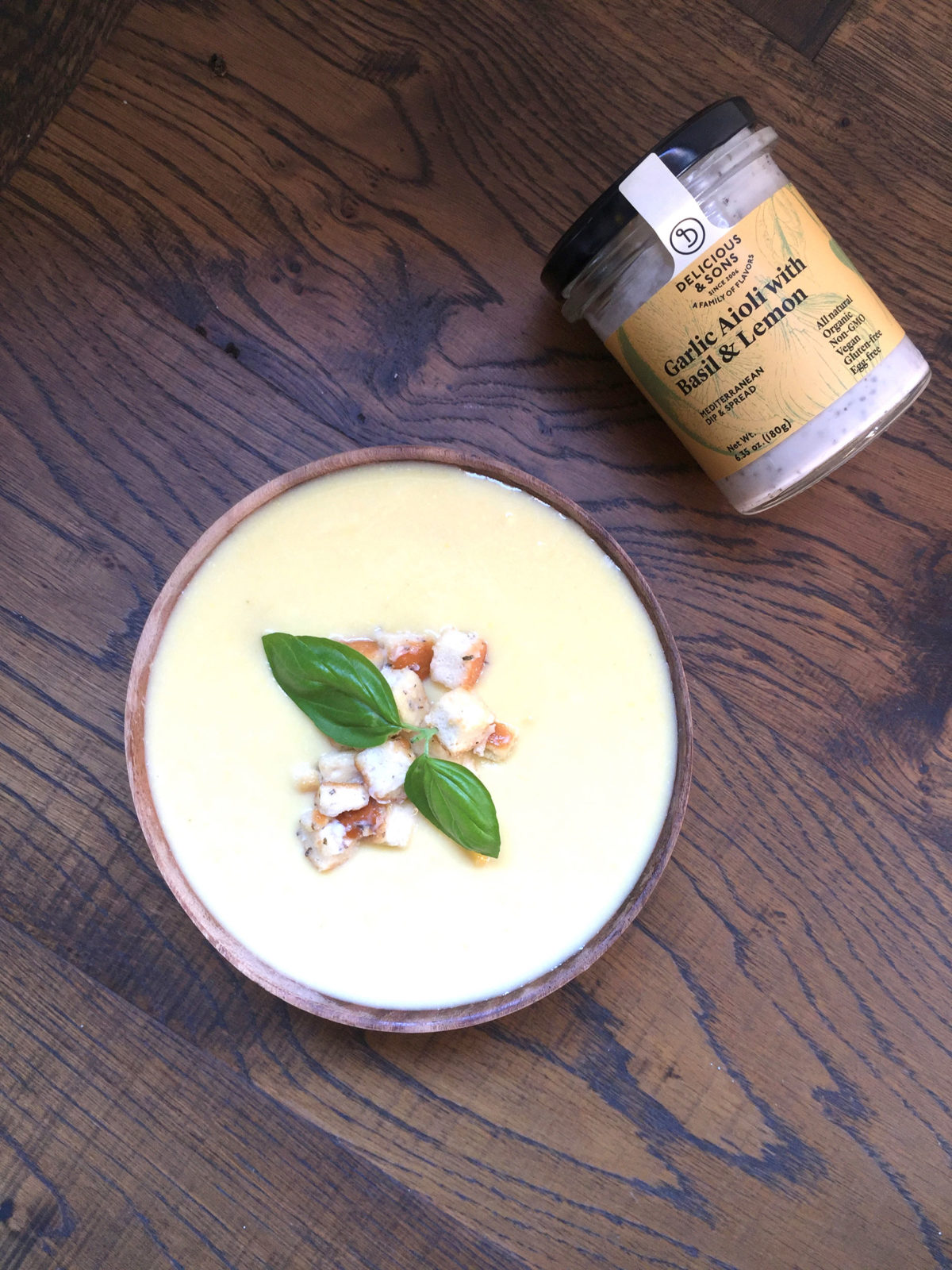 Crema de maíz con picatostes de Alioli con Albahaca y Limón de Ricky Mandle