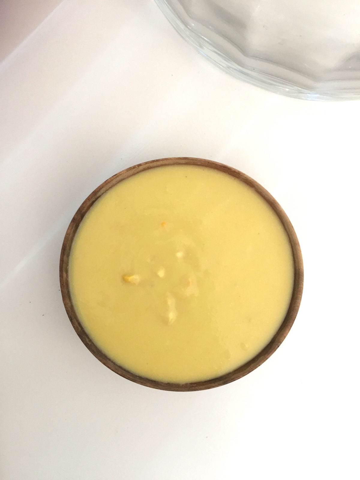 Crema de maíz con picatostes de Alioli con Albahaca y Limón de Ricky Mandle — Delicious & Sons