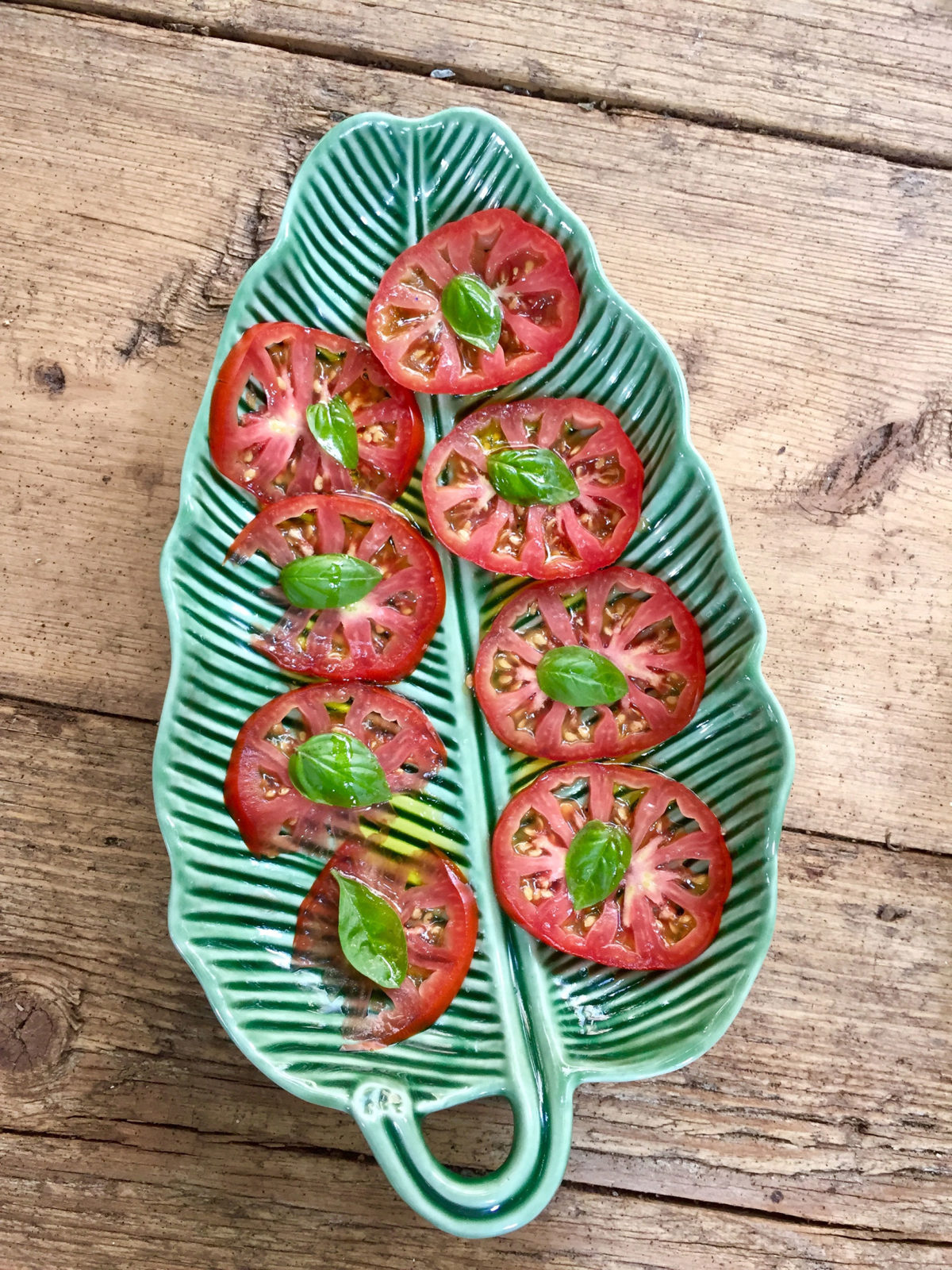Ensalada de tomate con Aceite de Trufa Negra por Mónica Navarro