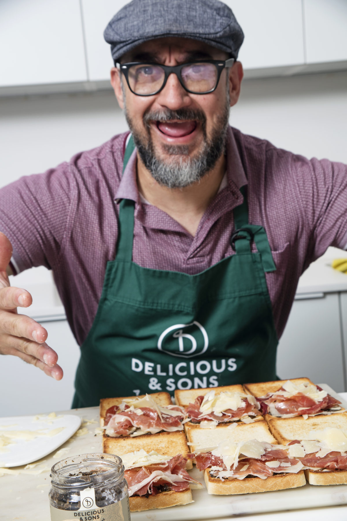 Grilled Sandwich with Truffle Sauce by Dani Guerrero — Delicious & Sons