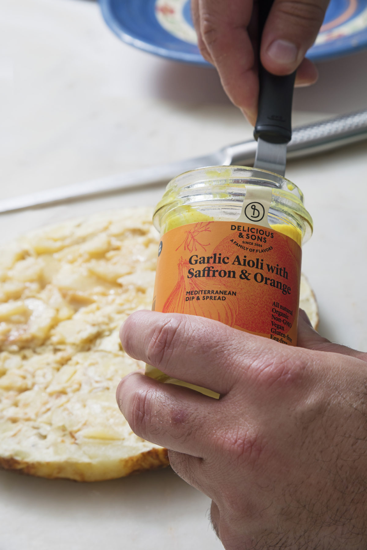 Tortilla de Patatas con Alioli de Azafrán & Naranja — Delicious & Sons