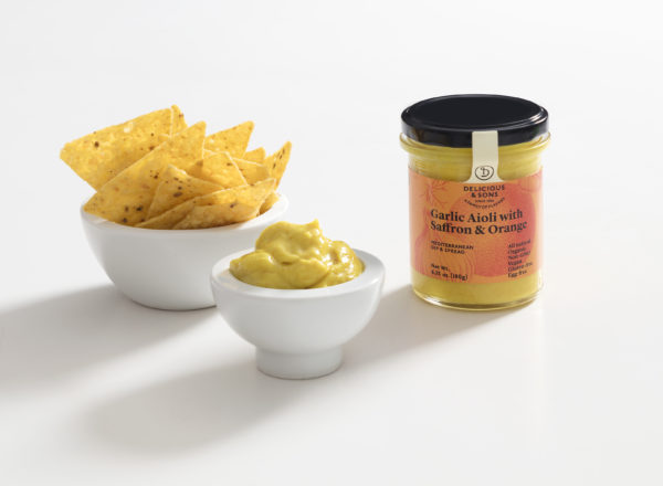 Dip-Aioli-Saffron-Orange-Tortilla-Chips