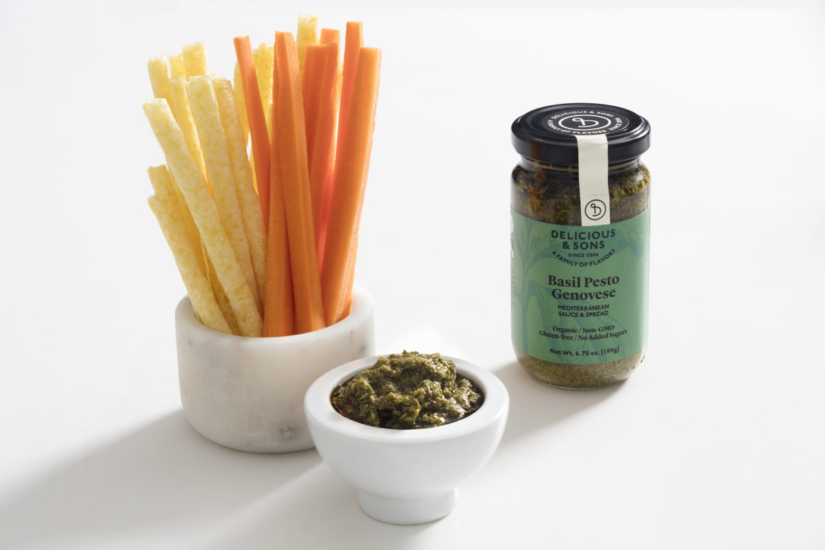 Dip de Pesto Genovese y verduras por Mónica Navarro