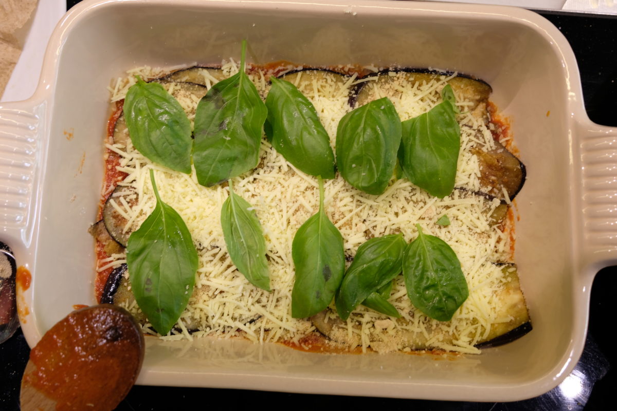 Berenjena a la Parmigiana Vegana — Delicious & Sons