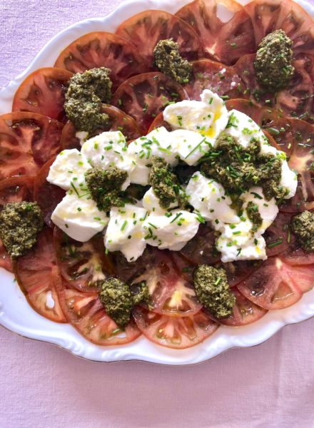 Ensalada-caprese-con-pesto