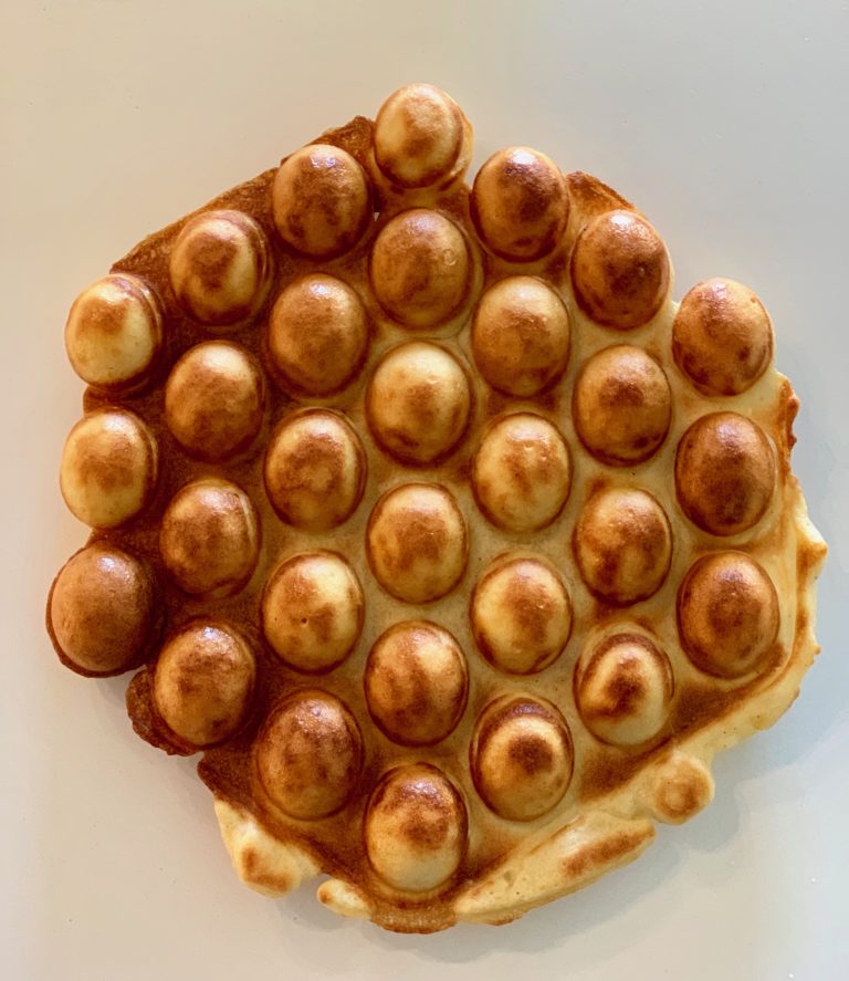 Bubble Waffle Sin Gluten con Paté Dulce de Aceitunas — Delicious & Sons