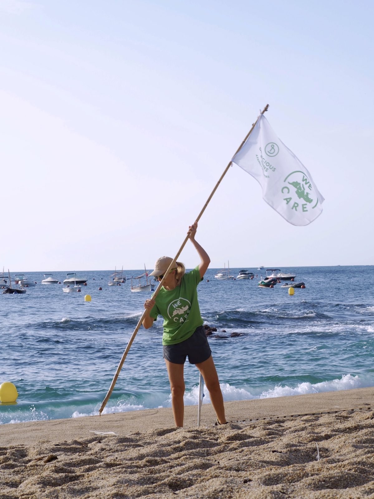 The Mediterranean Thanks 131 Volunteers and 82 lbs. of Garbage — Delicious & Sons