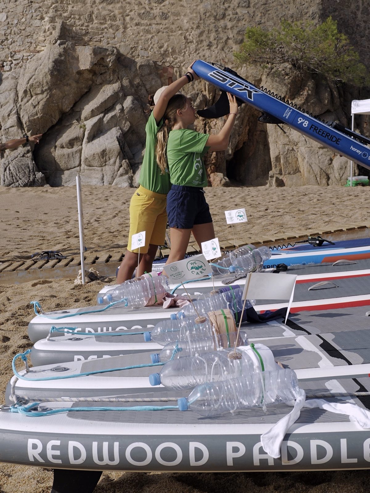 The Mediterranean Thanks 131 Volunteers and 82 lbs. of Garbage — Delicious & Sons