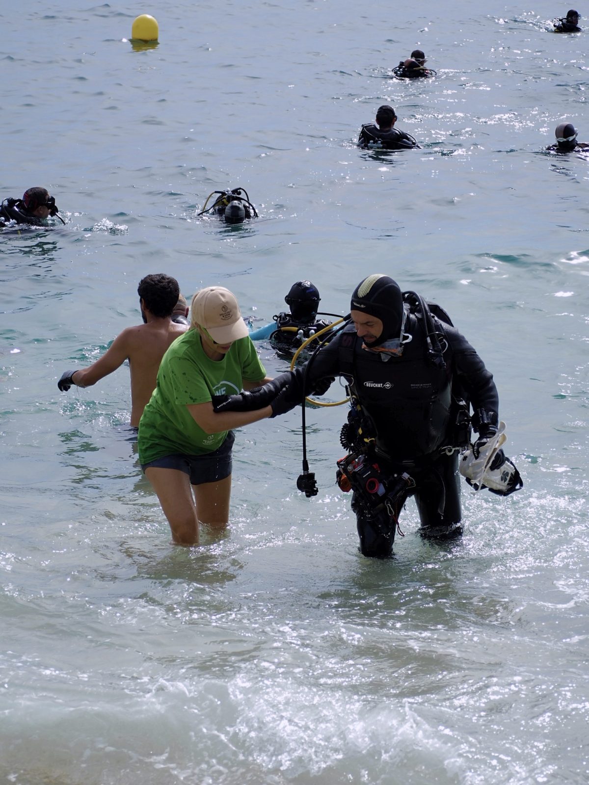 El Mediterráneo Agradece a 131 Voluntarios y 37kg de Residuos Recogidos — Delicious & Sons