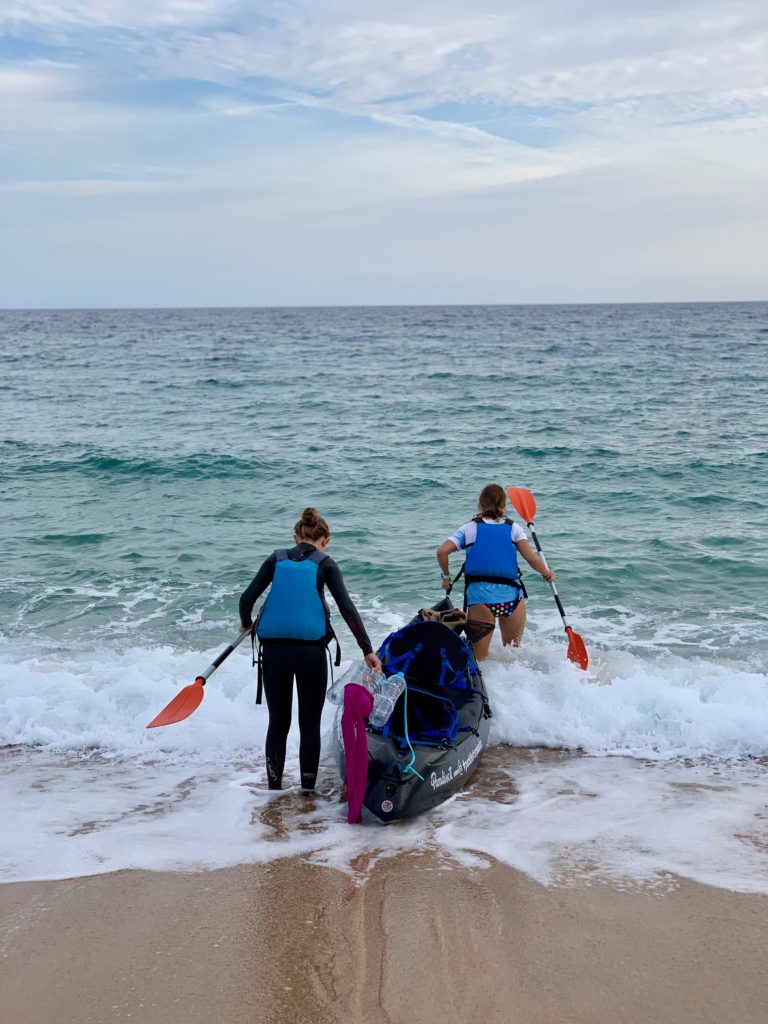 Olivia y su “Jelly Cleaner” conocen al innovador kayak de Rob Thompson