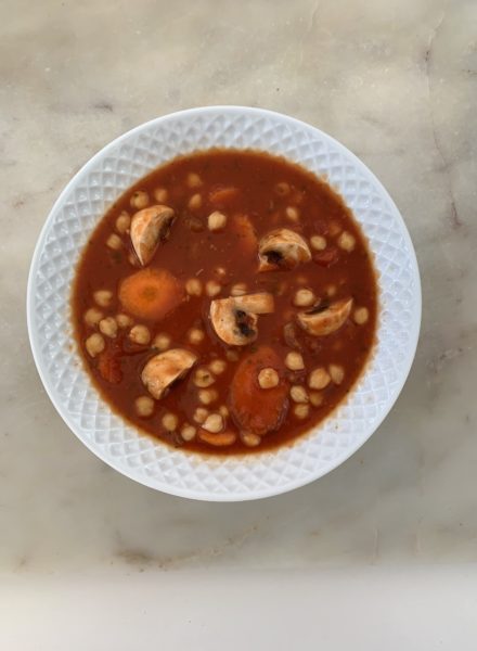 Chickpea-Tomato-Stew-Vegetables-Monica-Navarro