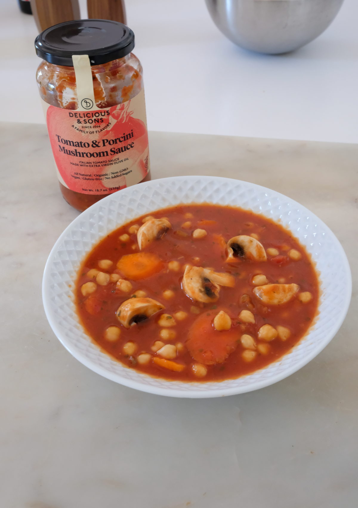 Estofado de Garbanzos con Tomate y Verduras por Mónica Navarro — Delicious & Sons