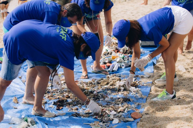 436 Volunteers Cleaned the Mediterranean
